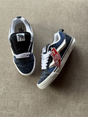 IMG_6454 Vans Knu Skool Top