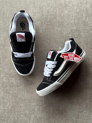 IMG_6544 Vans Knu Skool Top