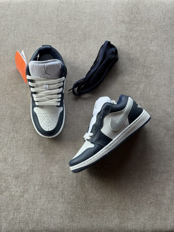 Air Jordan Low