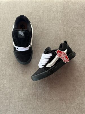 IMG_6685 Vans Knu Skool Top