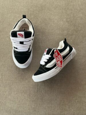 Vans Knu Skool